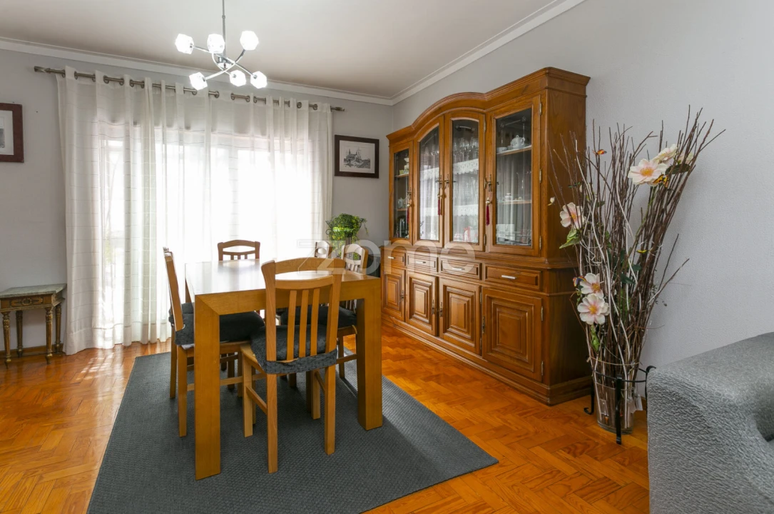 Apartamento T2 para Venda em Fânzeres e São Pedro da Cova Foto 14
