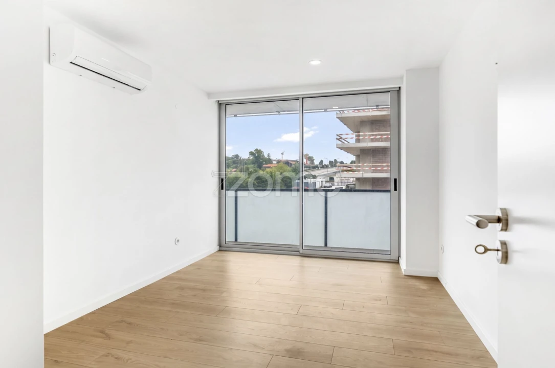 Apartamento T3 para Venda em Oliveira do Douro Foto 15