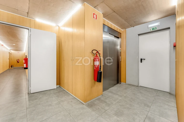 Apartamento T3 para Venda em Oliveira do Douro Foto 24