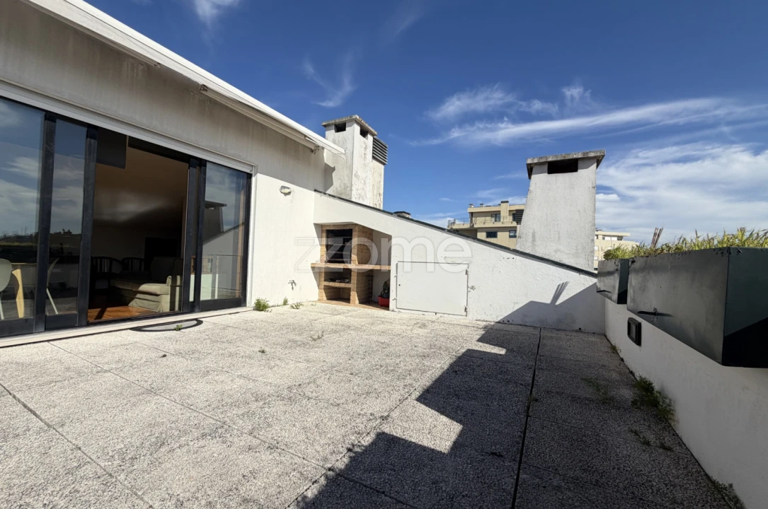 Apartamento T3 para Arrendamento em Cidade da Maia Foto 9