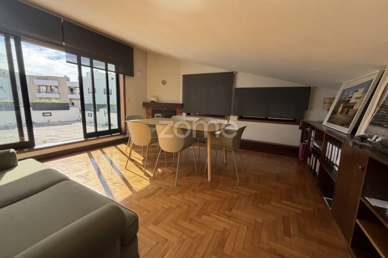 Apartamento T3 para Arrendamento em Cidade da Maia Foto 8