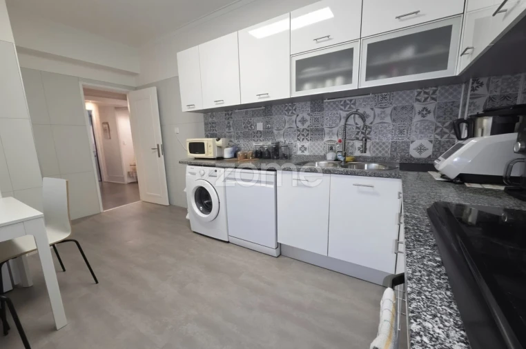 Apartamento T2 para Arrendamento em Odivelas Foto 2