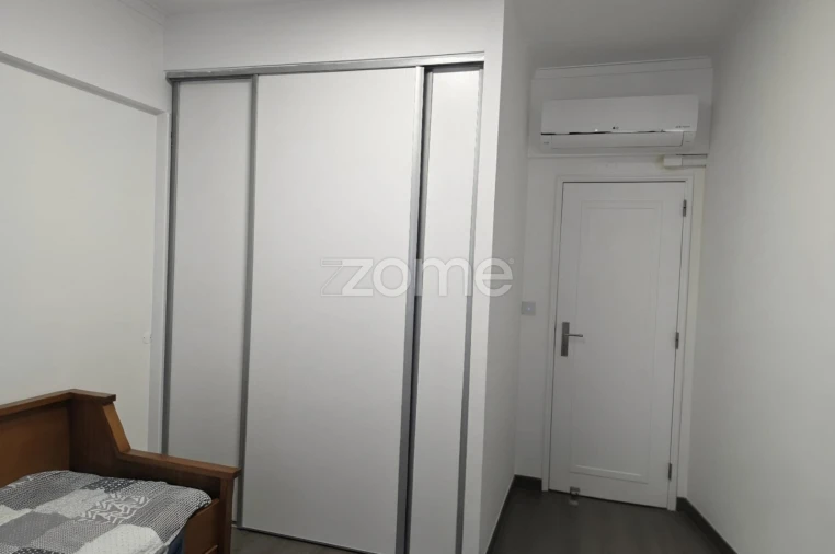 Apartamento T2 para Arrendamento em Odivelas Foto 7