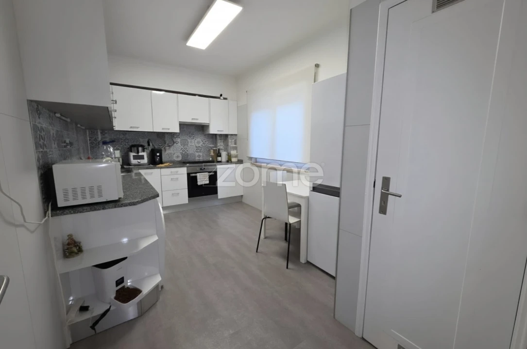 Apartamento T2 para Arrendamento em Odivelas Foto 3