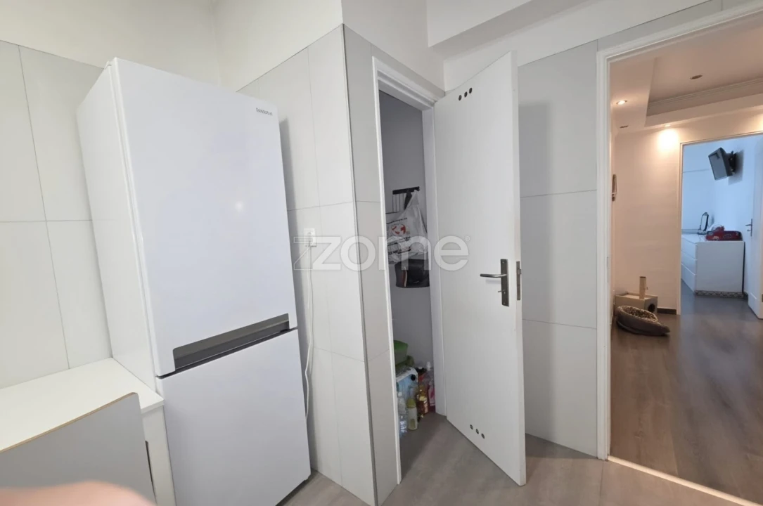 Apartamento T2 para Arrendamento em Odivelas Foto 4