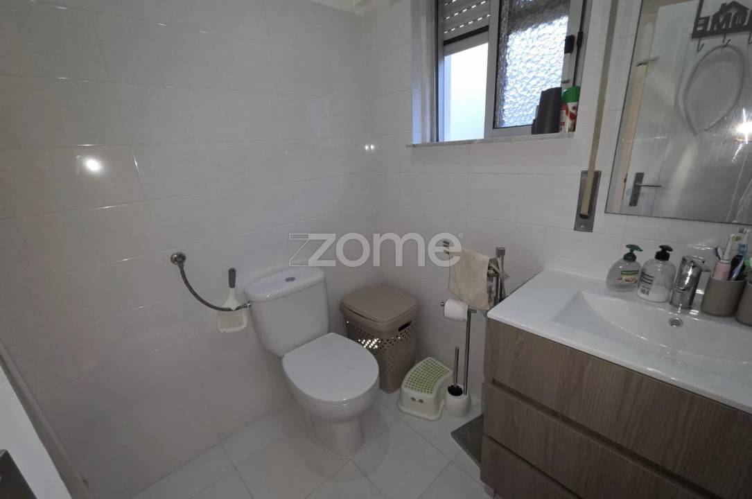 Apartamento T2 para Arrendamento em Odivelas Foto 17