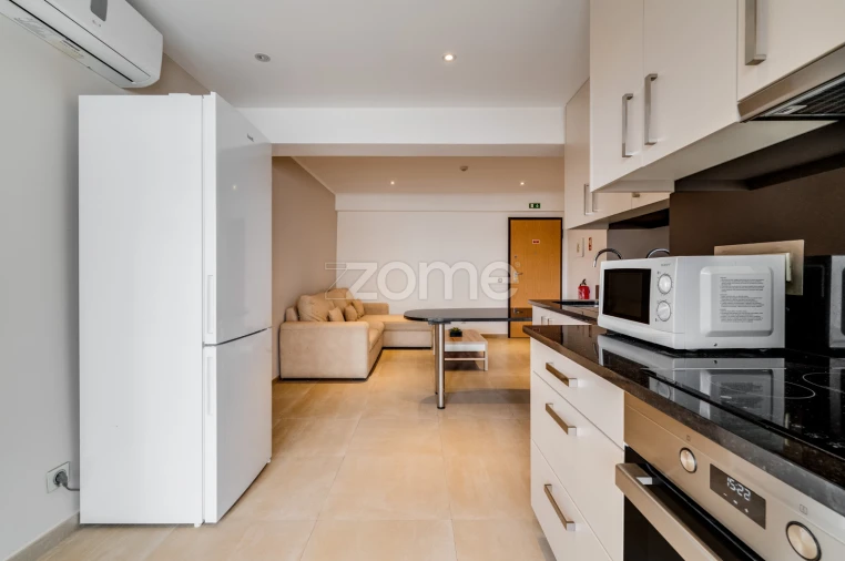 Apartamento T1 para Venda em Portimão Foto 6