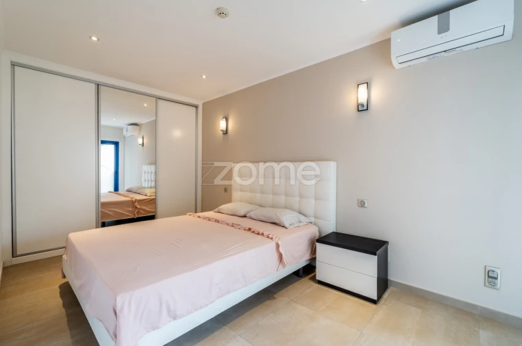 Apartamento T1 para Venda em Portimão Foto 7