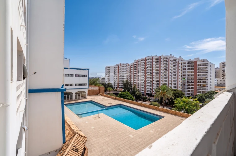 Apartamento T1 para Venda em Portimão Foto 11