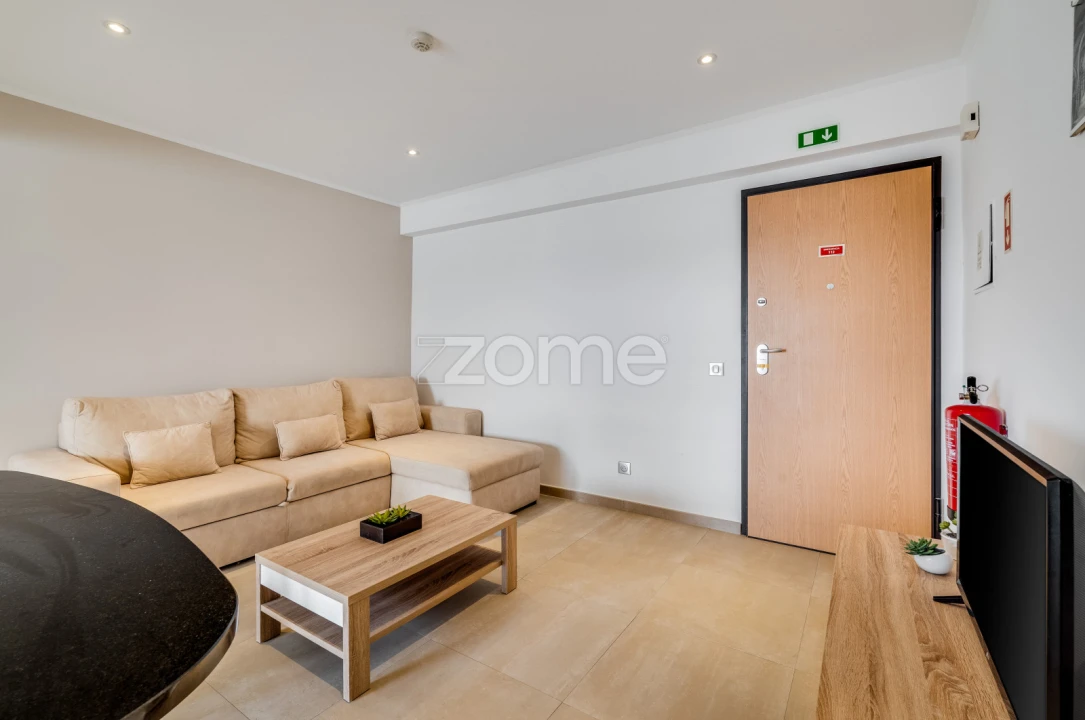 Apartamento T1 para Venda em Portimão Foto 3