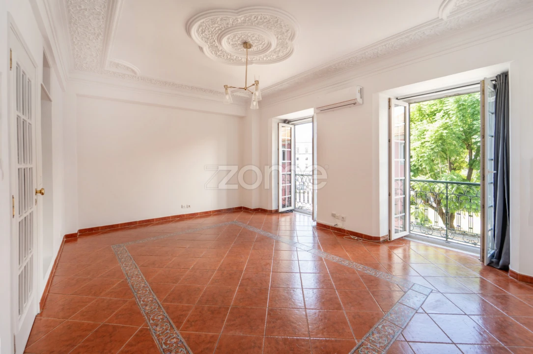 Apartamento T2 para Arrendamento em Misericórdia Foto 1