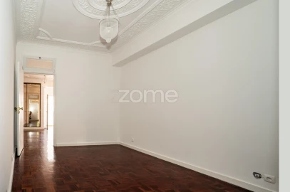 Apartamento T2 para Arrendamento em Misericórdia