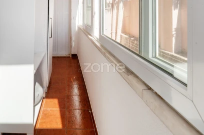 Apartamento T2 para Arrendamento em Misericórdia