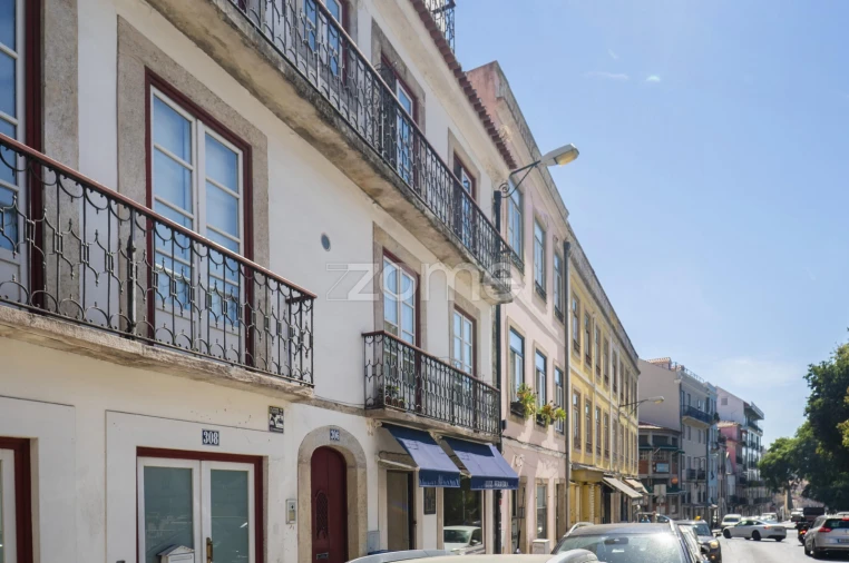 Apartamento T2 para Arrendamento em Misericórdia Foto 21