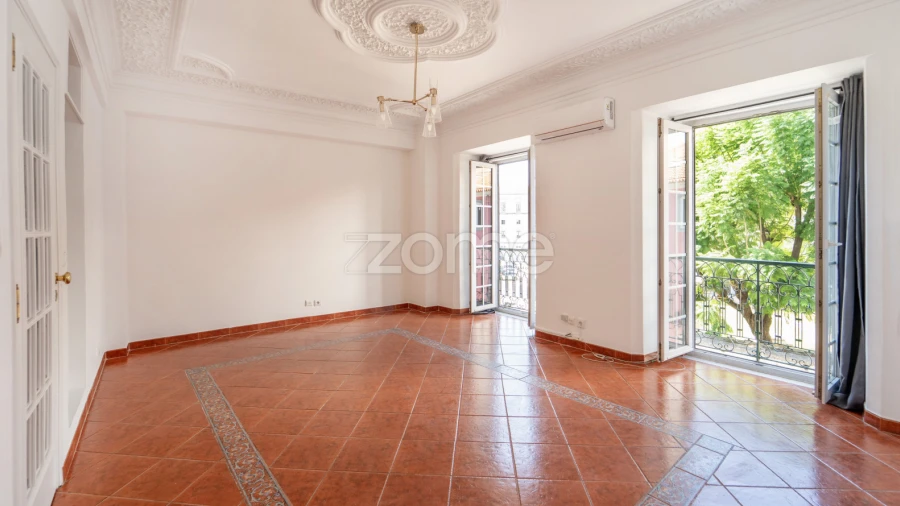 Apartamento T2 para Arrendamento em Misericórdia