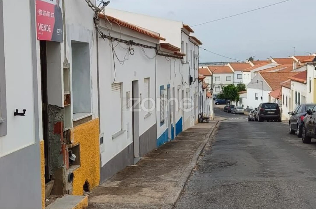 Moradia T1 para Venda em Castro Verde e Casével Foto 2
