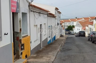 Moradia T1 para Venda em Castro Verde e Casével