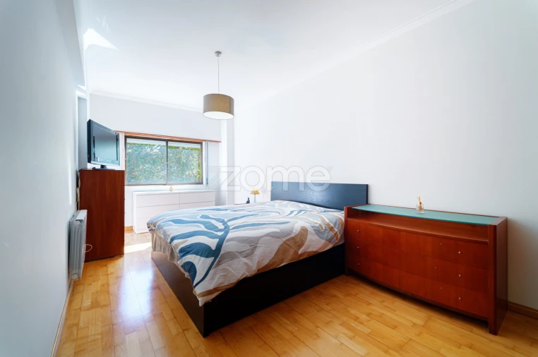 Apartamento T2 para Venda em Carnaxide e Queijas Foto 11