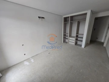 Apartamento T2 para Venda em Ramada e Caneças
