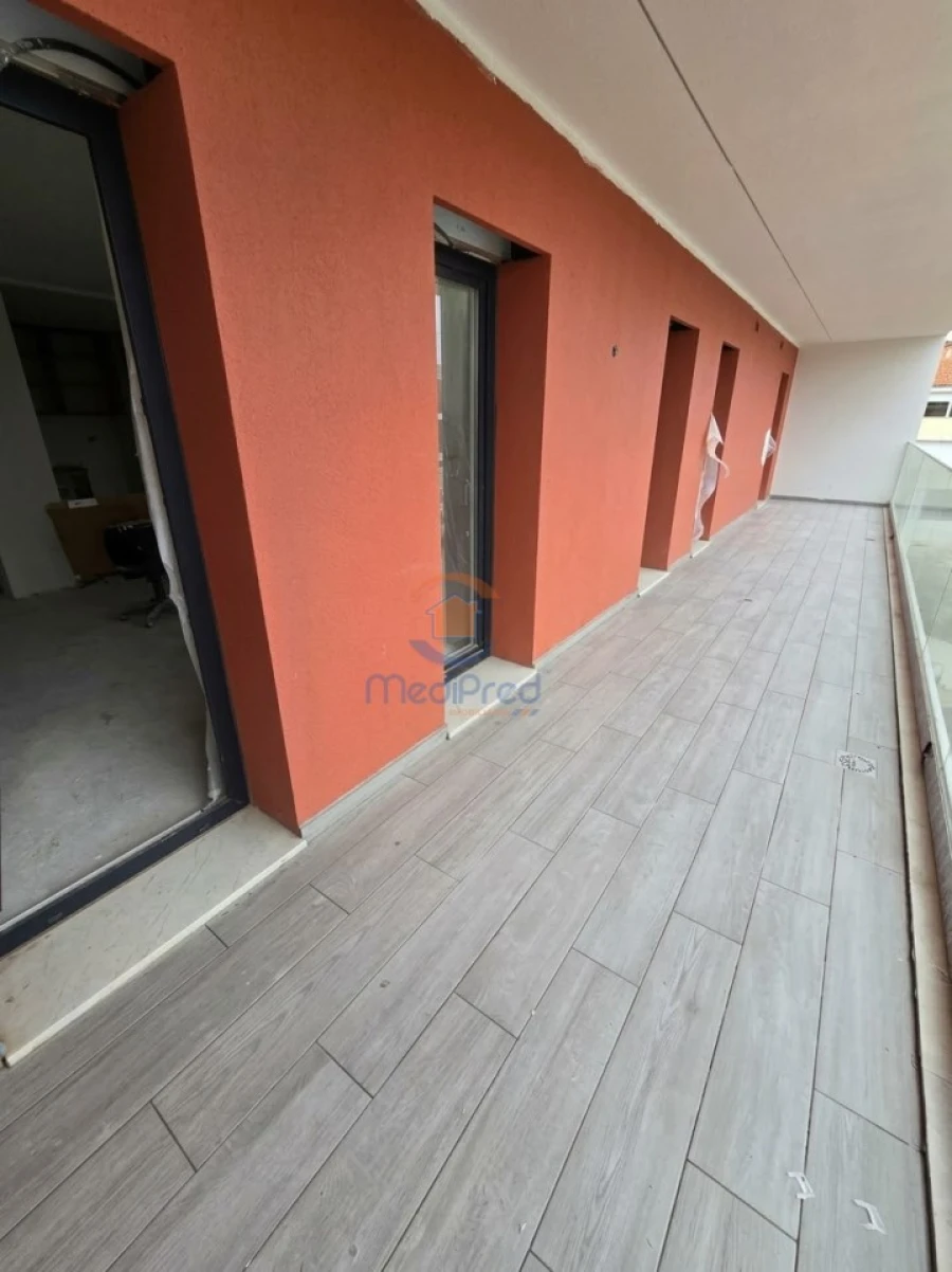 Apartamento T2 para Venda em Ramada e Caneças Foto 9