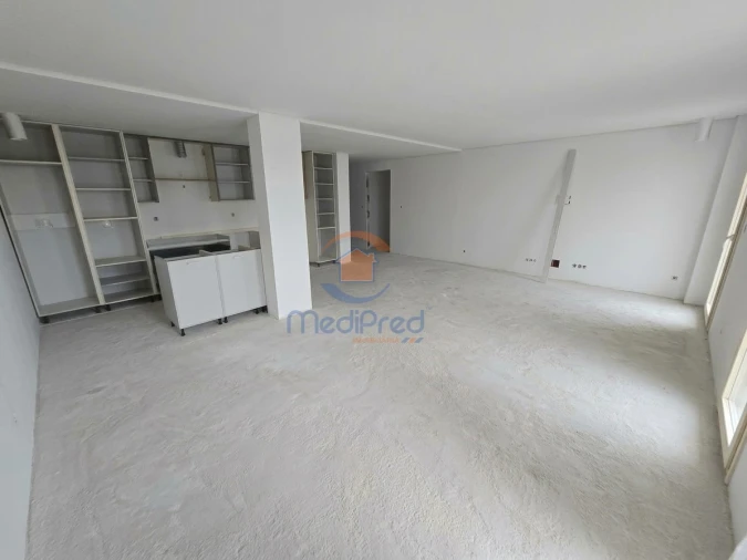 Apartamento T2 para Venda em Ramada e Caneças Foto 10