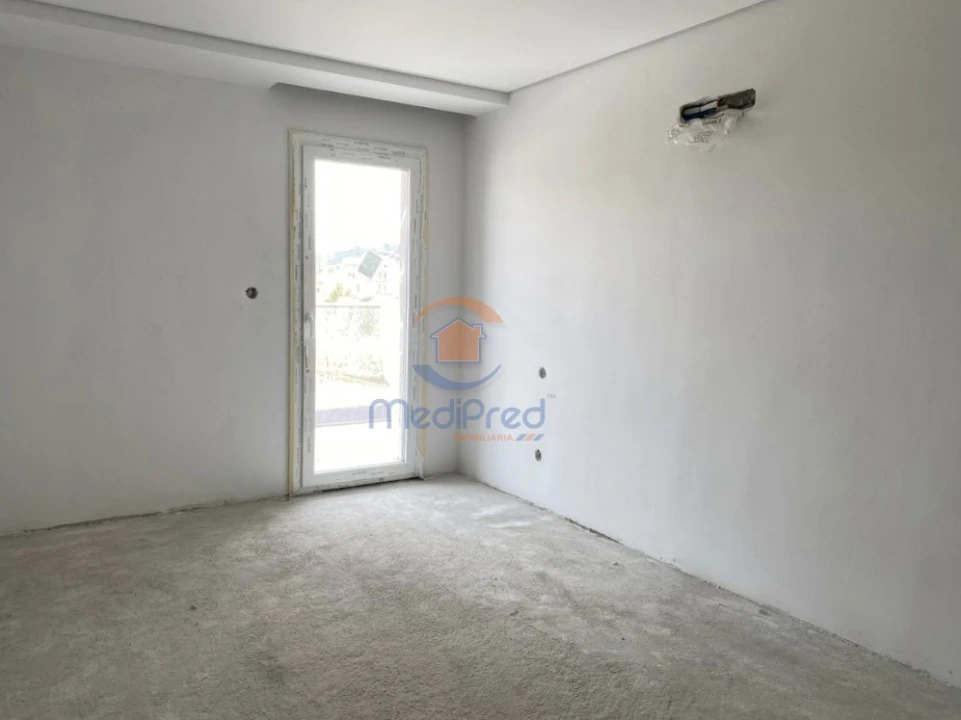 Apartamento T2 para Venda em Ramada e Caneças Foto 20