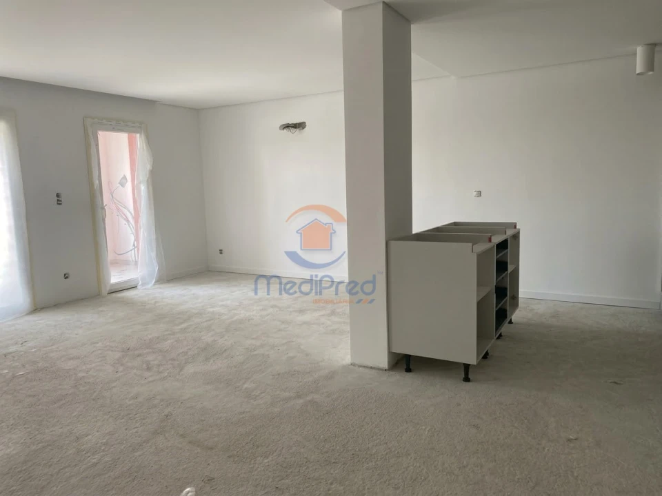 Apartamento T2 para Venda em Ramada e Caneças Foto 7
