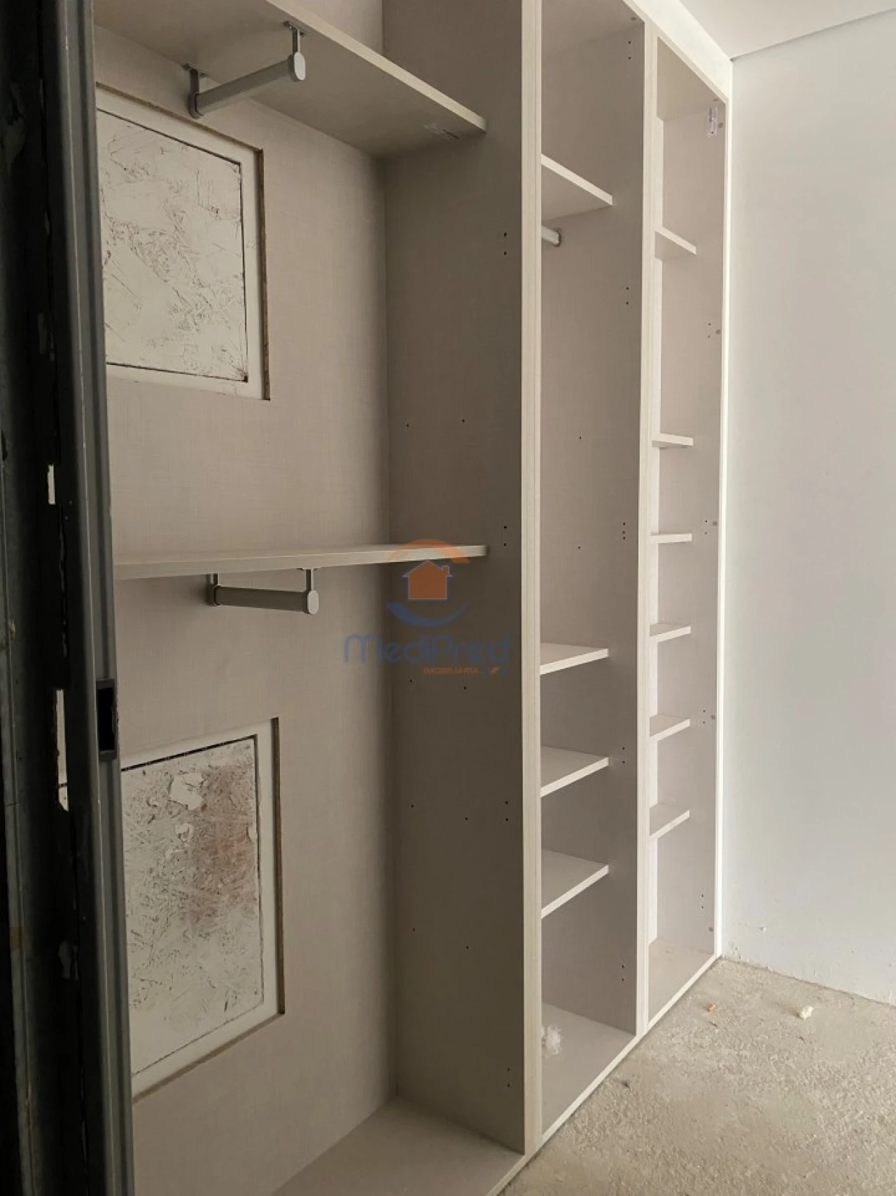 Apartamento T2 para Venda em Ramada e Caneças Foto 9
