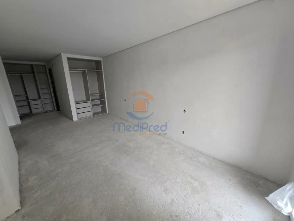 Apartamento T2 para Venda em Ramada e Caneças Foto 15