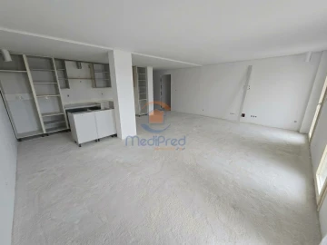 Apartamento T2 para Venda em Ramada e Caneças