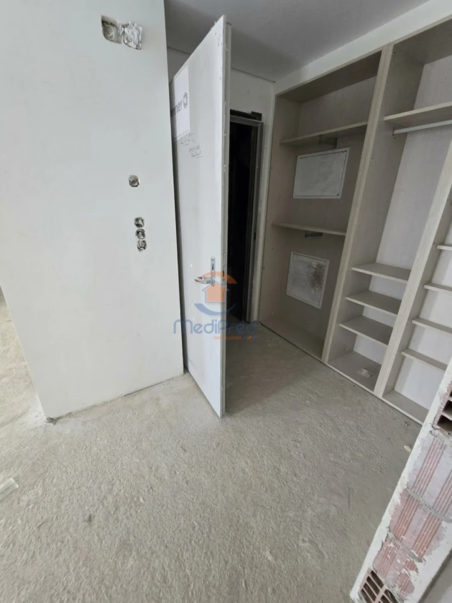 Apartamento T2 para Venda em Ramada e Caneças Foto 8