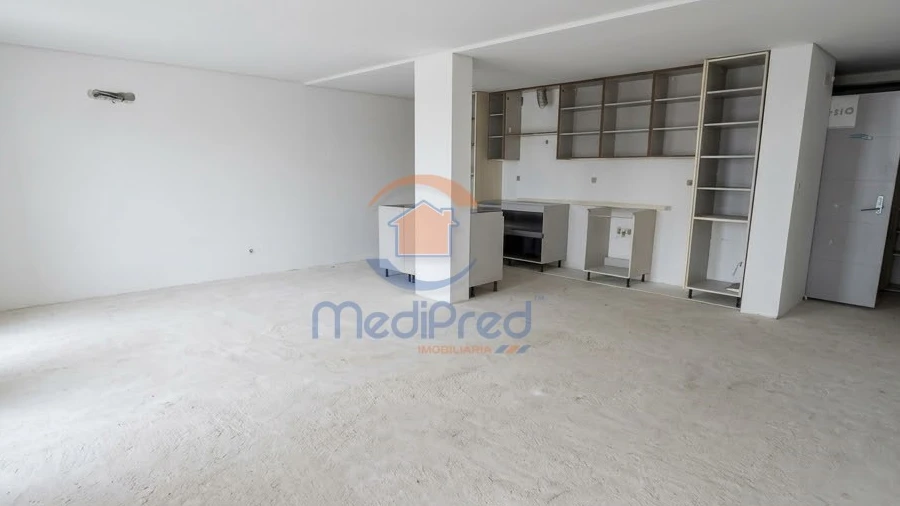 Apartamento T2 para Venda em Ramada e Caneças