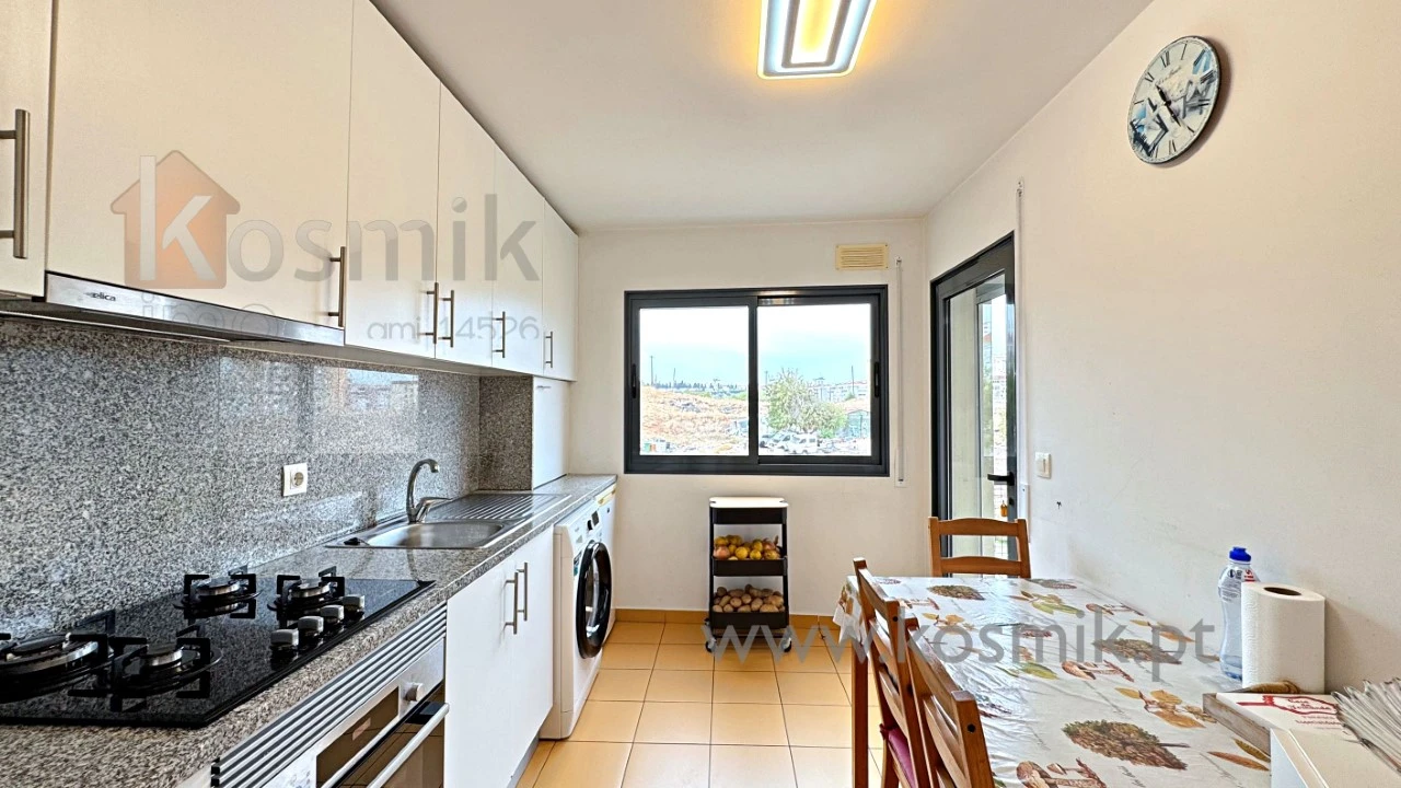 Apartamento T2 para Venda em Pontinha e Famões Foto 5