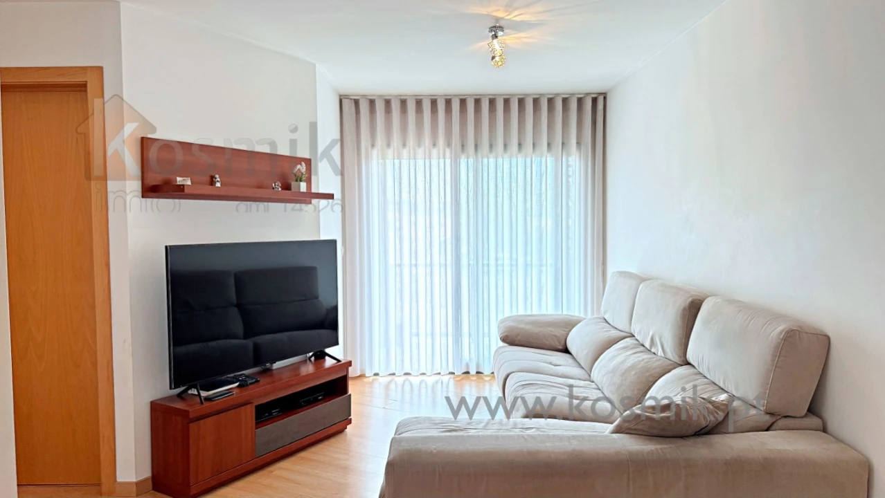 Apartamento T2 para Venda em Pontinha e Famões Foto 17