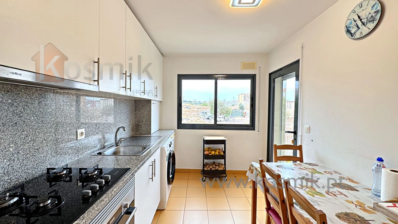 Apartamento T2 para Venda em Pontinha e Famões Foto 19