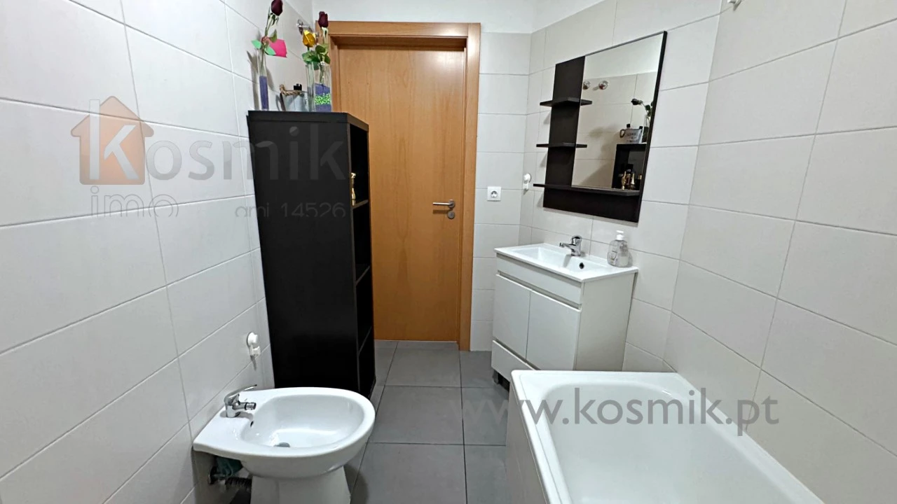 Apartamento T2 para Venda em Pontinha e Famões Foto 26