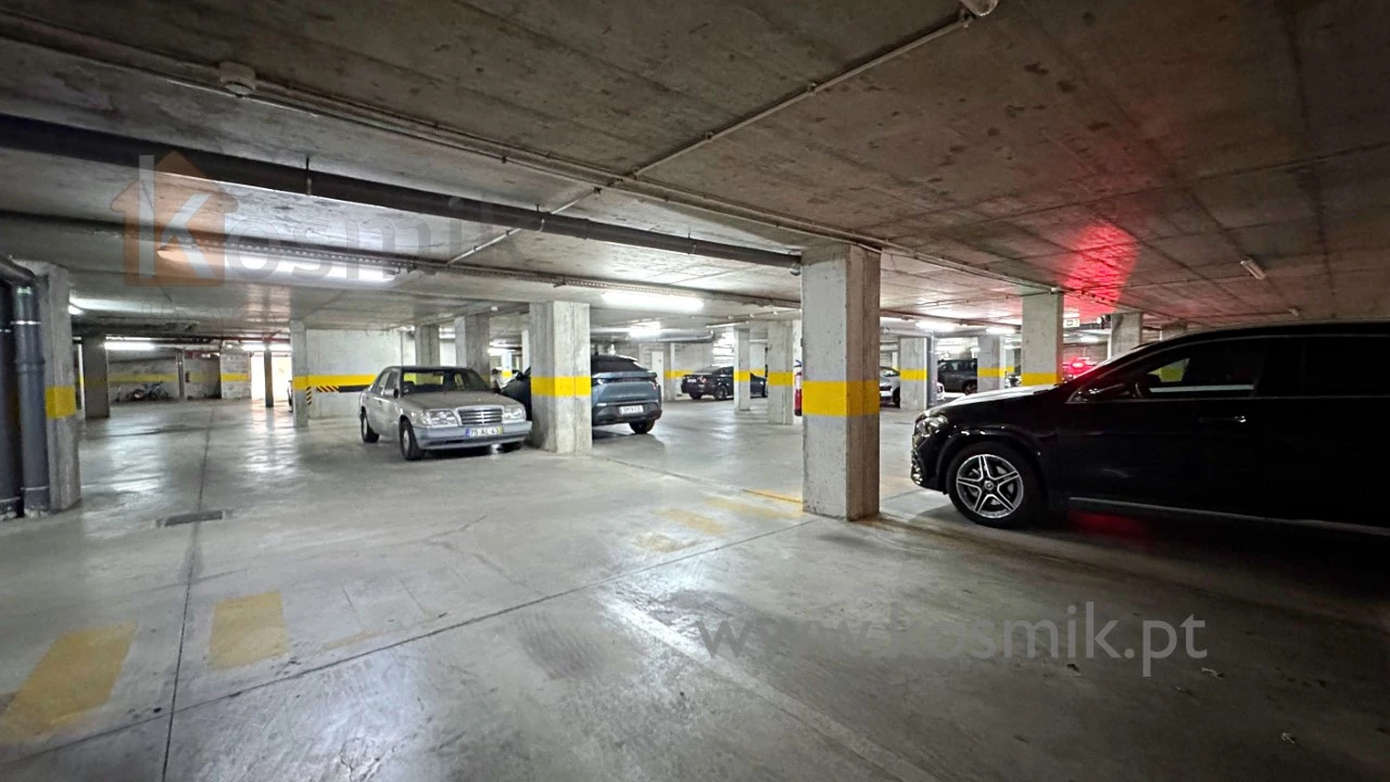 Apartamento T2 para Venda em Pontinha e Famões Foto 32