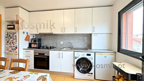 Apartamento T2 para Venda em Pontinha e Famões