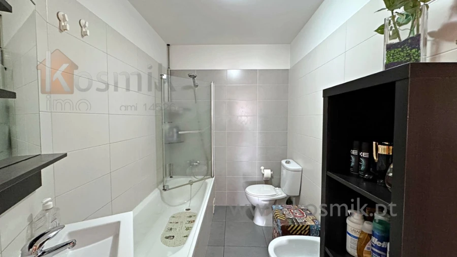 Apartamento T2 para Venda em Pontinha e Famões Foto 8