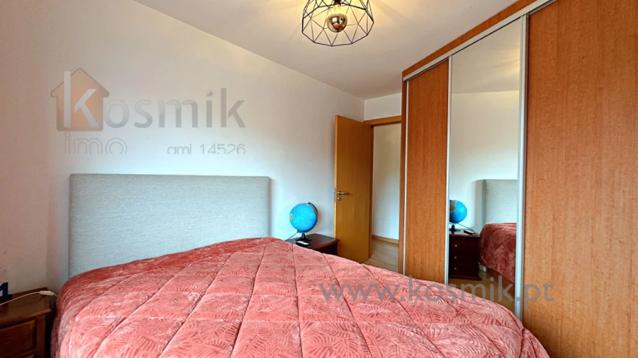 Apartamento T2 para Venda em Pontinha e Famões Foto 25