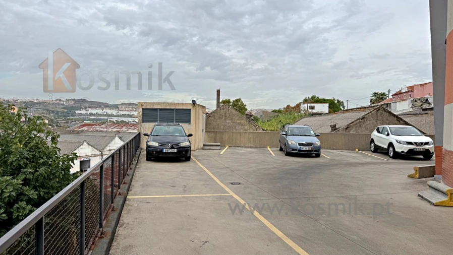 Apartamento T2 para Venda em Pontinha e Famões Foto 36
