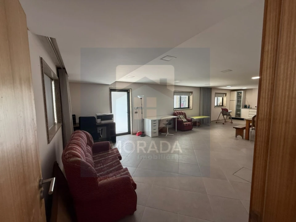Moradia T3 para Venda em Airães Foto 24