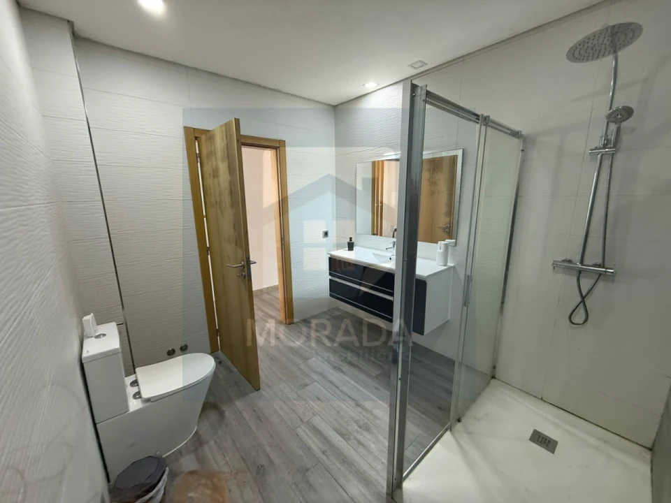 Moradia T3 para Venda em Airães Foto 18