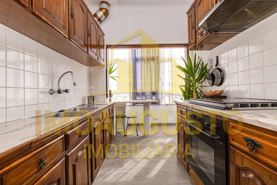 Apartamento T2 para Venda em Guarda Foto 1
