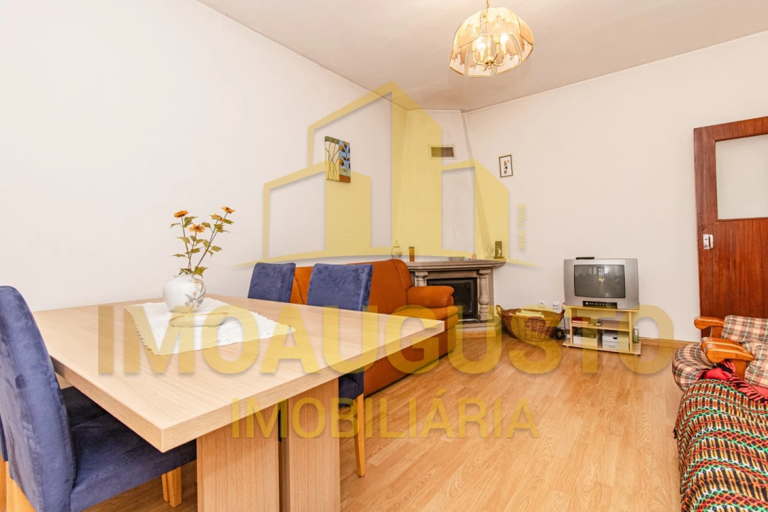 Apartamento T2 para Venda em Guarda Foto 8