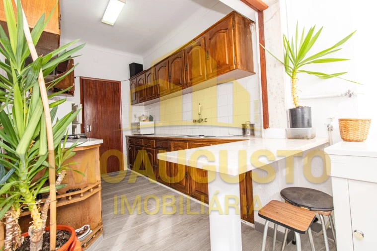 Apartamento T2 para Venda em Guarda Foto 2