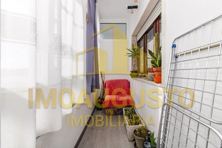 Apartamento T2 para Venda em Guarda Foto 4