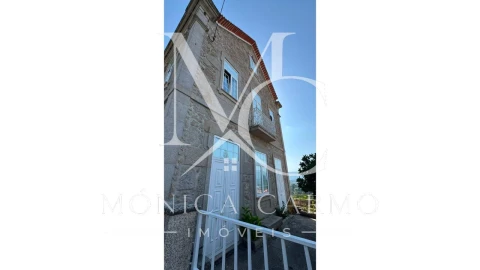Moradia T6 para Venda em Fornos de Algodres