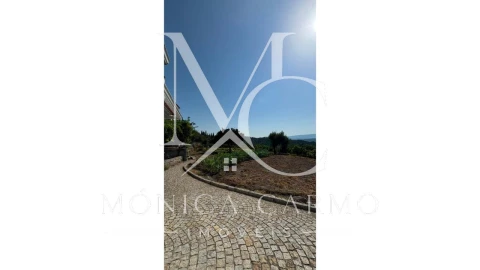 Moradia T6 para Venda em Fornos de Algodres