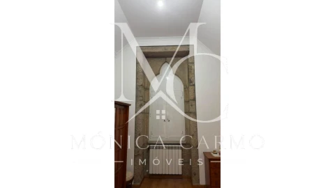 Moradia T6 para Venda em Fornos de Algodres